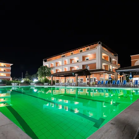 Hotel Villaggio S. Antonio 4*